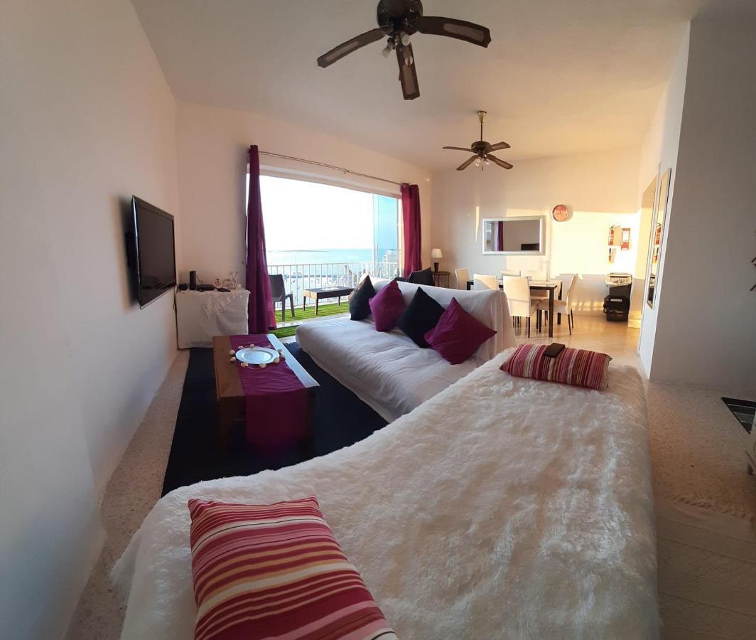 Coral Apartment Сейнт Полс Бей Екстериор снимка