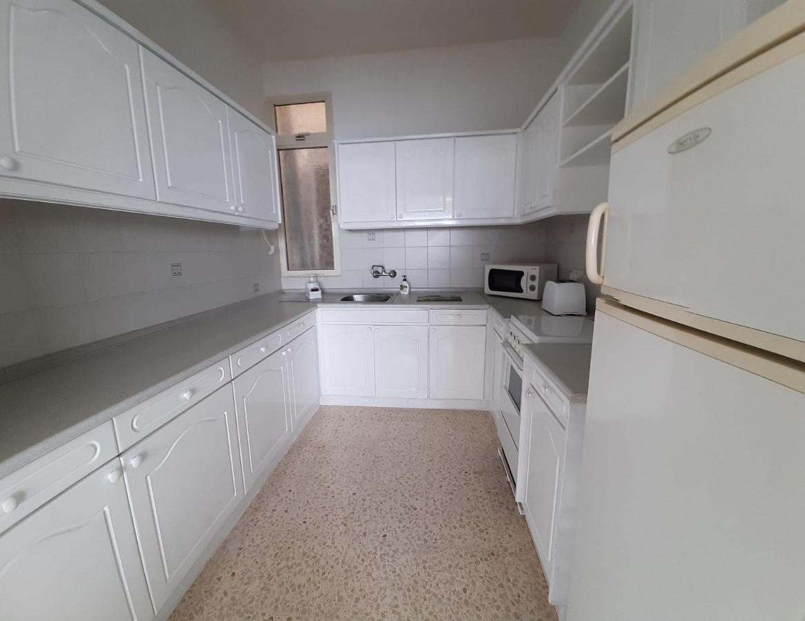 Coral Apartment Сейнт Полс Бей Екстериор снимка
